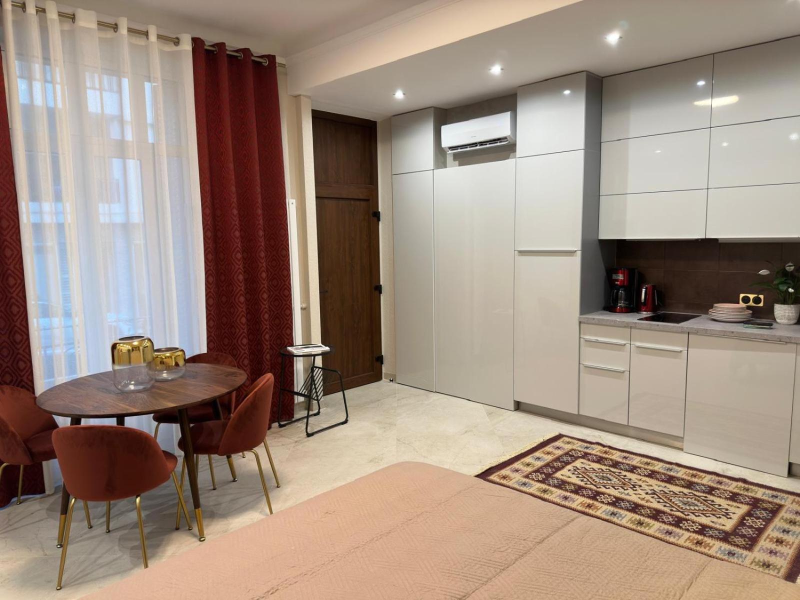 ניס Extraordinaire Grand Studio Au Centre 6 Minutes A Pied De La Plage Et L'Hotel Negresco מראה חיצוני תמונה