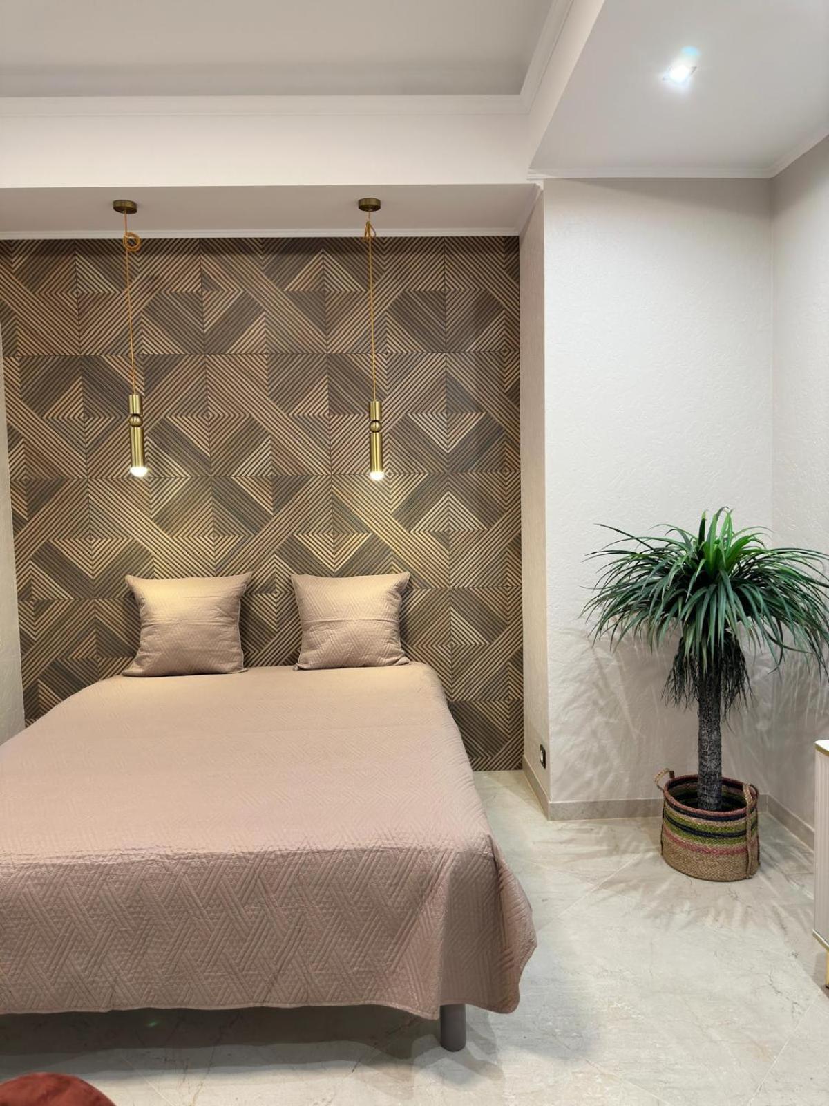 ניס Extraordinaire Grand Studio Au Centre 6 Minutes A Pied De La Plage Et L'Hotel Negresco מראה חיצוני תמונה